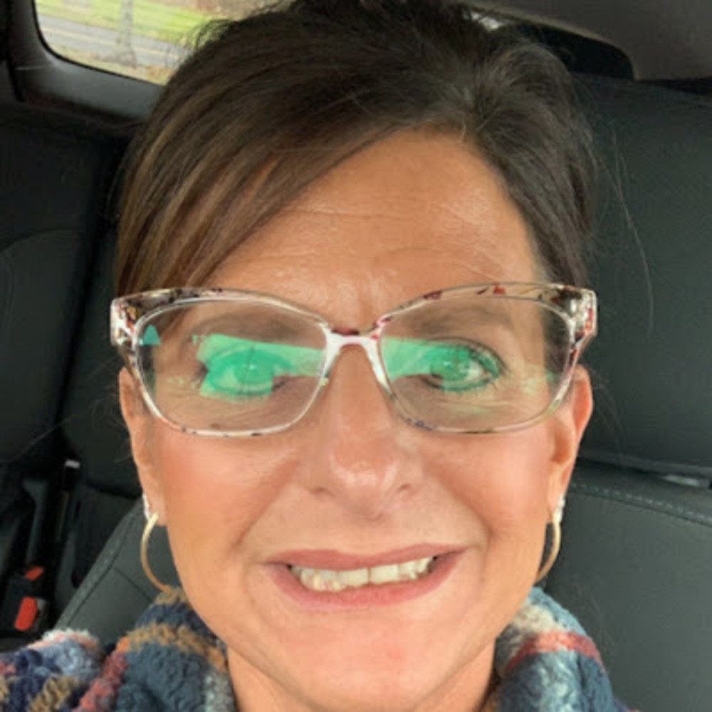 Meet your Posher, Michele